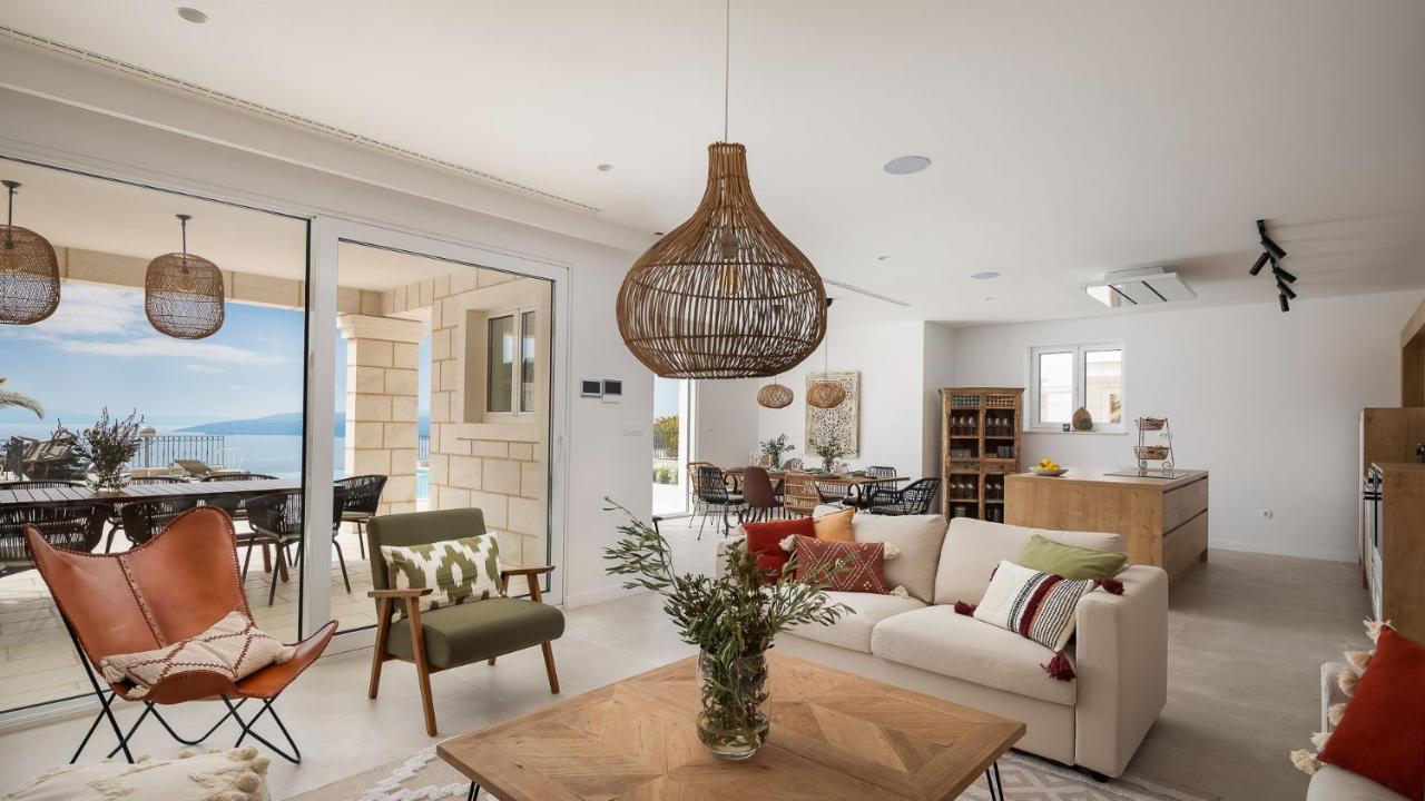 Luxury Vespera Villa