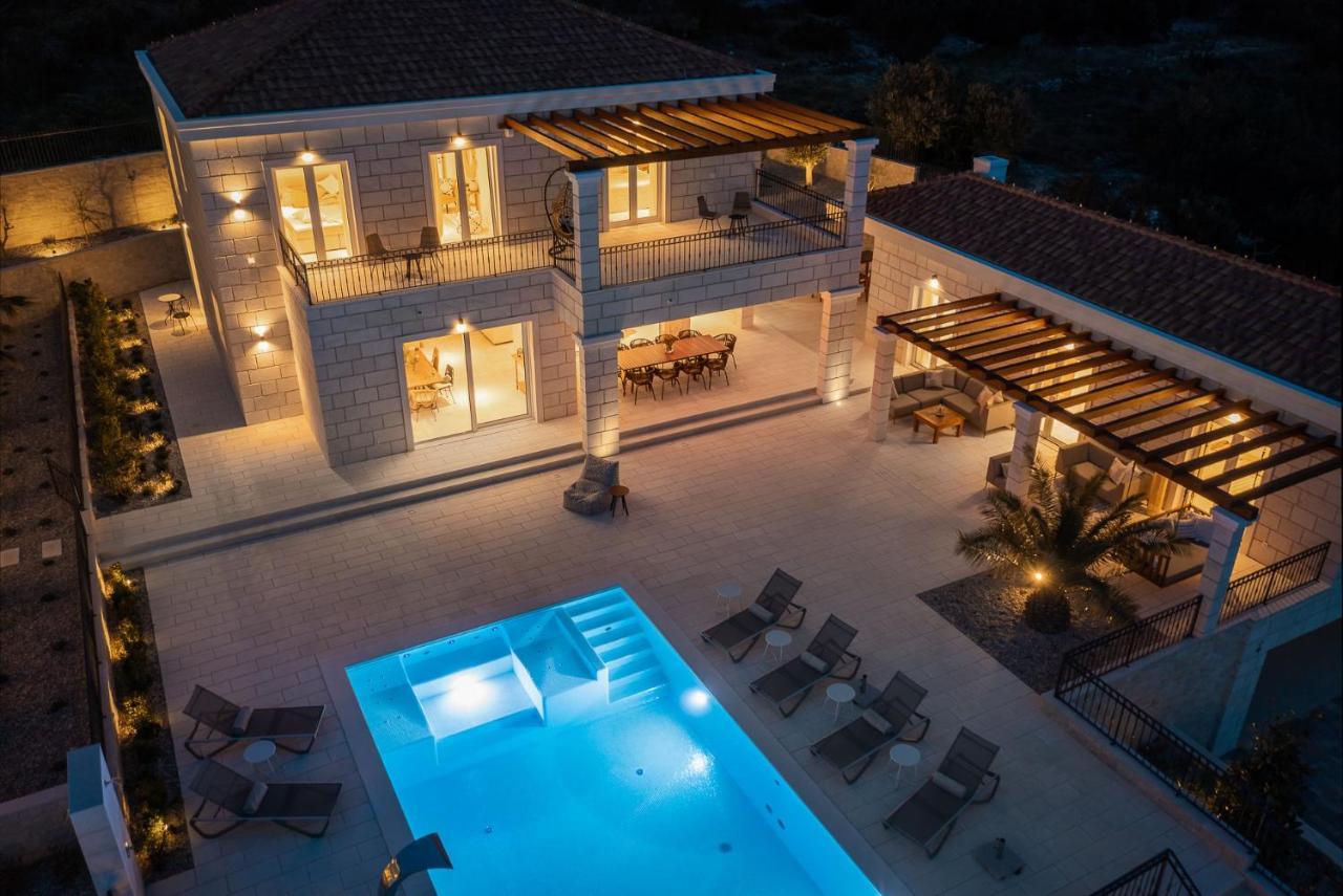 Willa Luxury Vespera