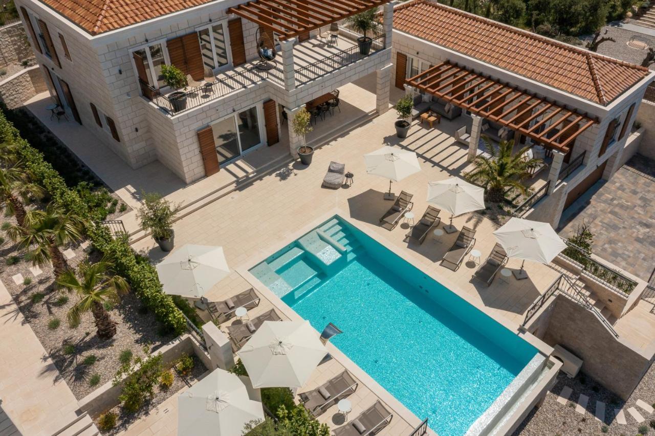 Luxury Vespera Makarska